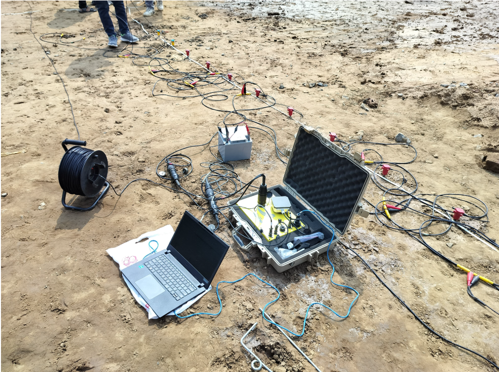 Multi-channel surface wave analysis (MASW)