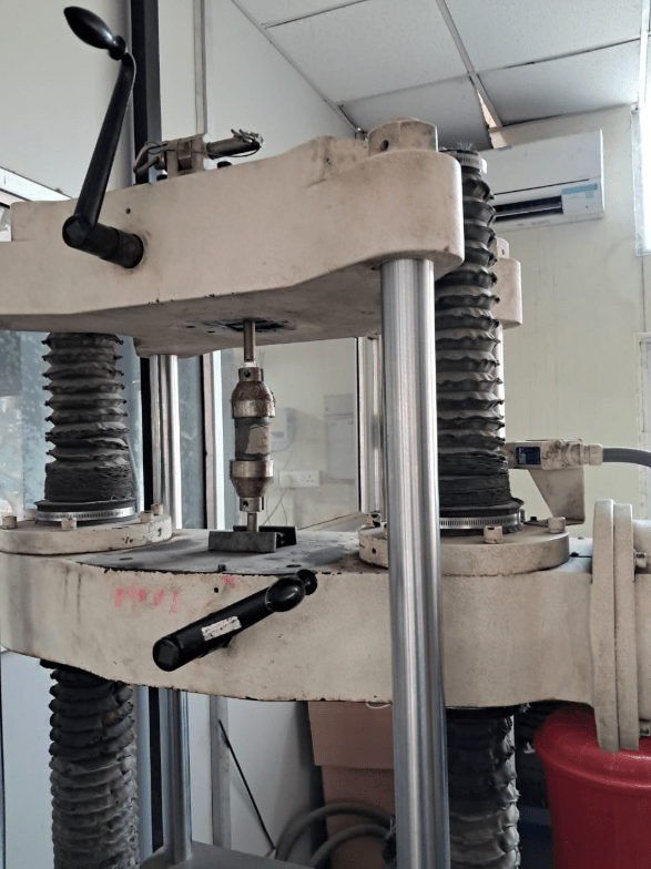 Universal Testing Machine